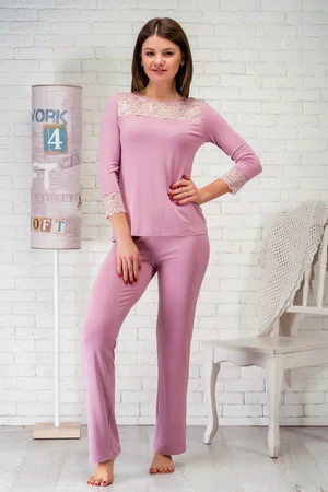 Женская пижама джемпер и брюки вискоза c рукавом три четверти с кружевом Lanett 62224