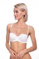 Balconette bra with a cup compacted