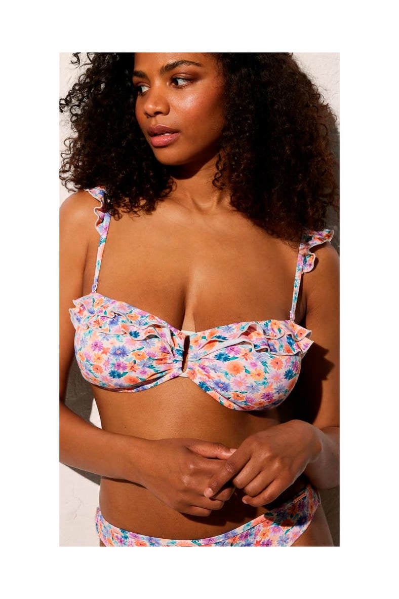 Swimsuit top with padded cup, code 84625, art 82706