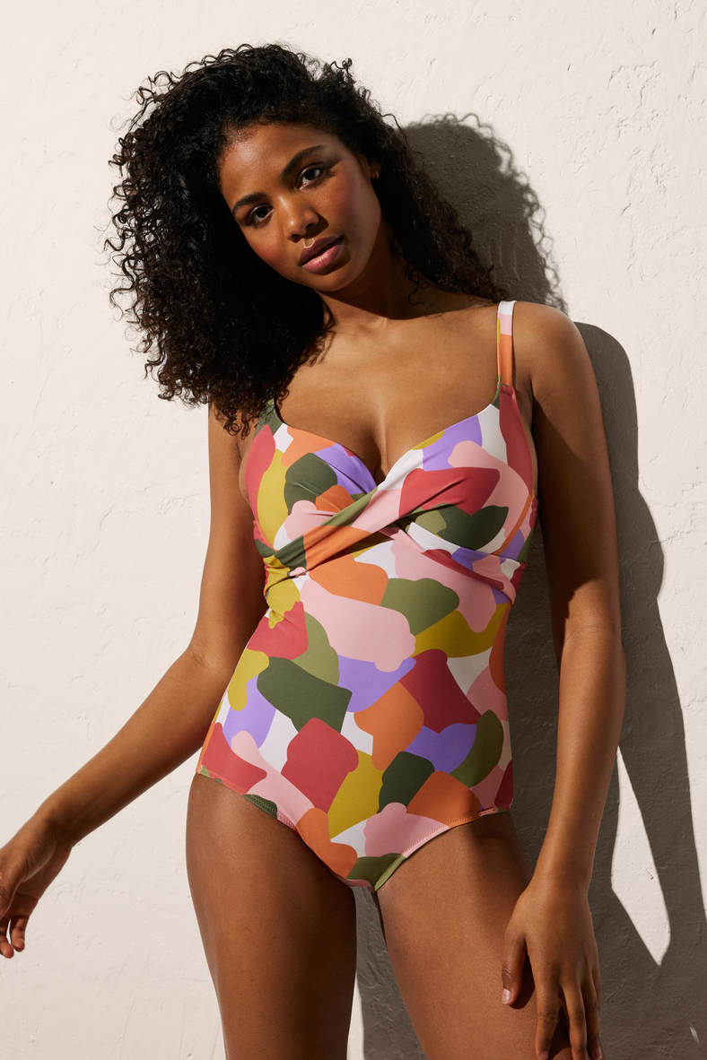 One-piece swimsuit with padded cup, code 84783, art 82625