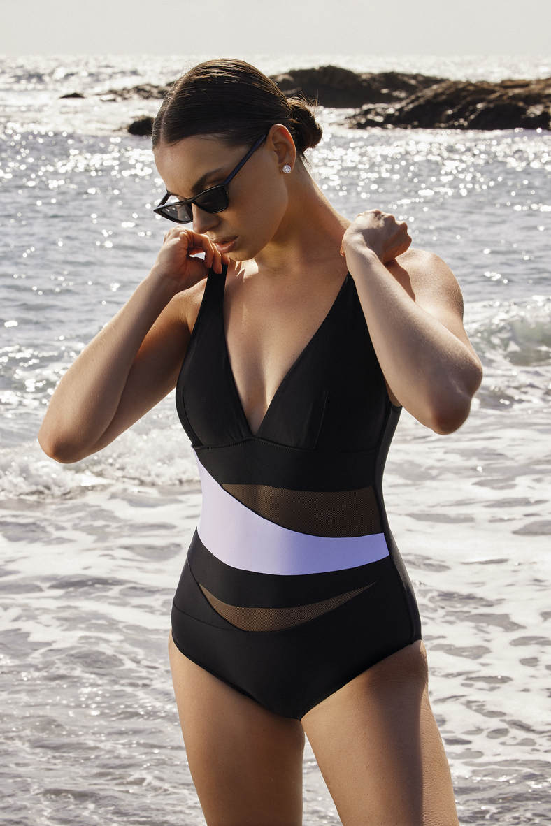 One-piece swimsuit with padded cup (solid), code 87910, art DA24-131