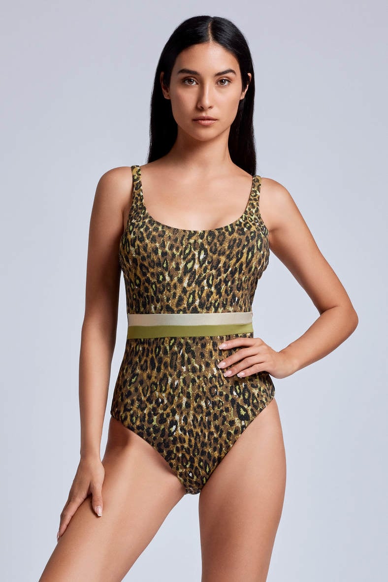 One-piece swimsuit with padded cup (solid), code 88139, art VI24-139