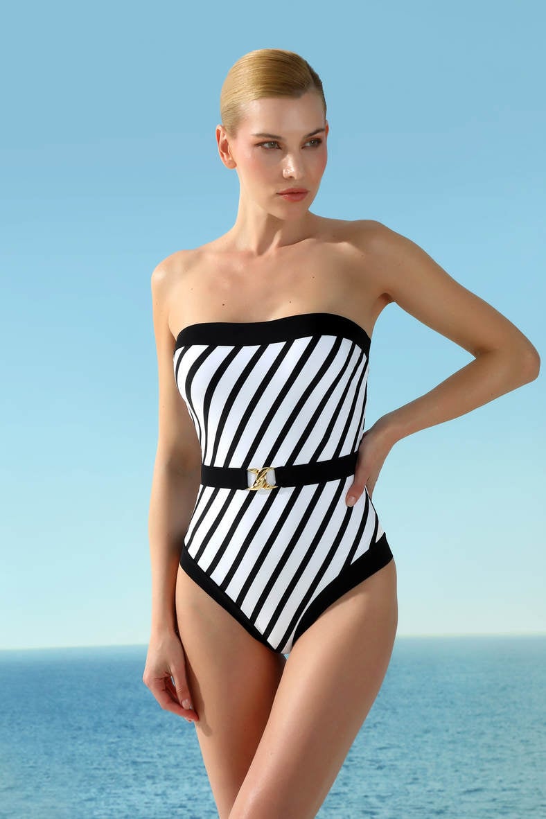 One-piece swimsuit with padded cup, code 88548, art FR155I
