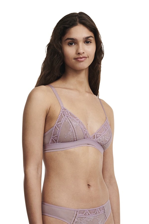 Bra with soft cup, code 95723, art 49J5