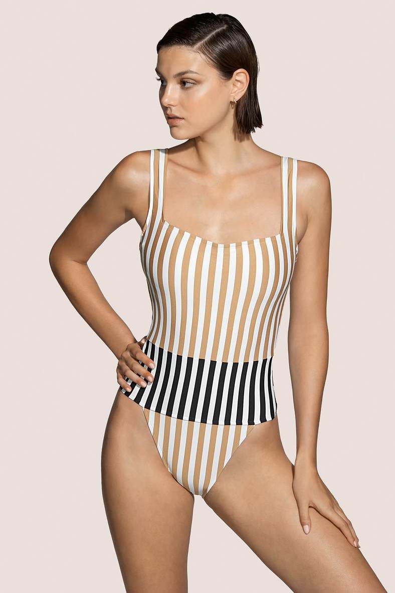 One-piece swimsuit with padded cup (solid), code 96525, art 3411331