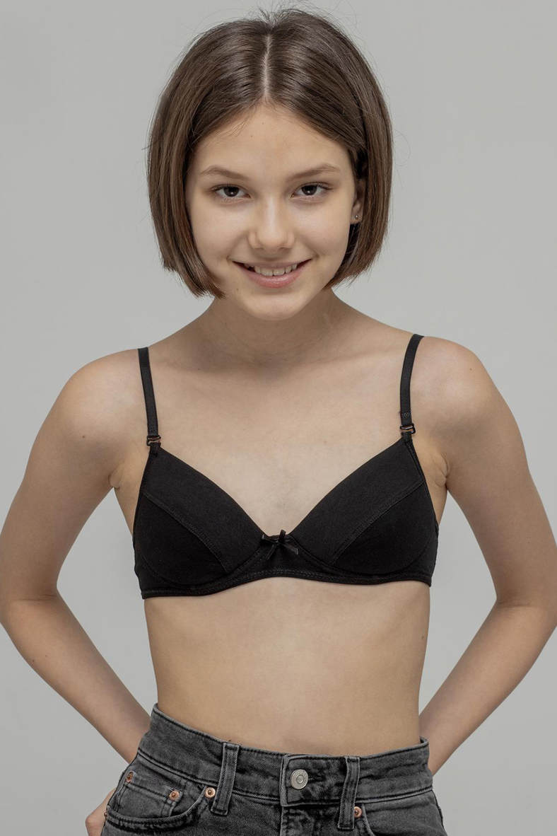 Teenage bra with padded cup, code 77534, art TBC 024